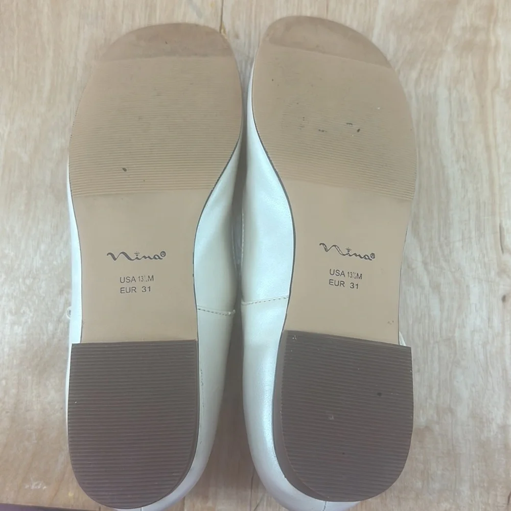 Girls preloved Nina Pageant shoes off‎ white shimmer tint size 13.5